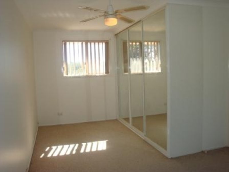 95  Blaxland Drive, Illawong NSW 2234