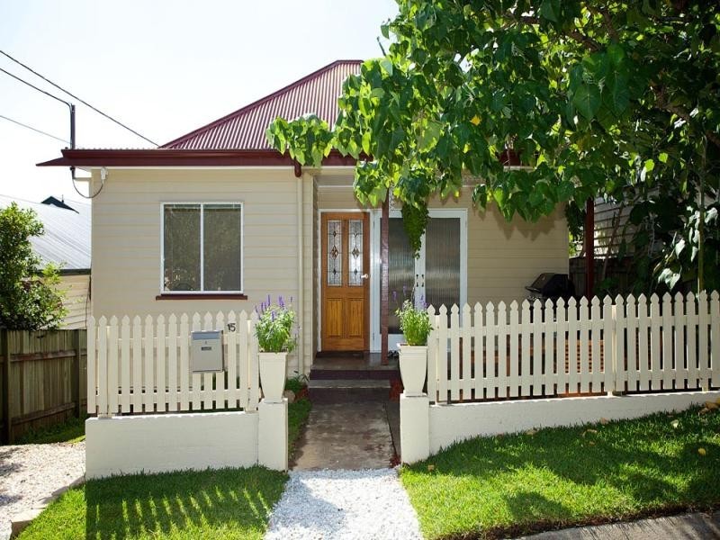 15 Argyle Street, Red Hill QLD 4059