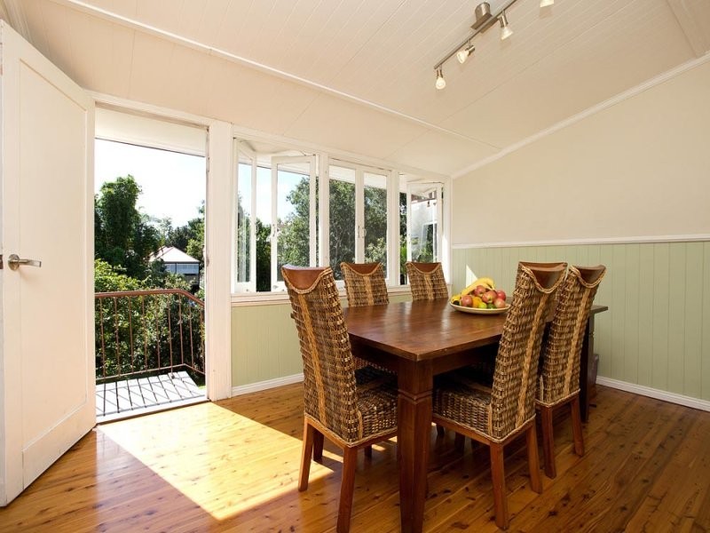 15 Argyle Street, Red Hill QLD 4059