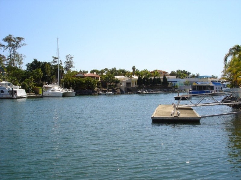 5816 Bayview Walk, Sanctuary Cove QLD 4212