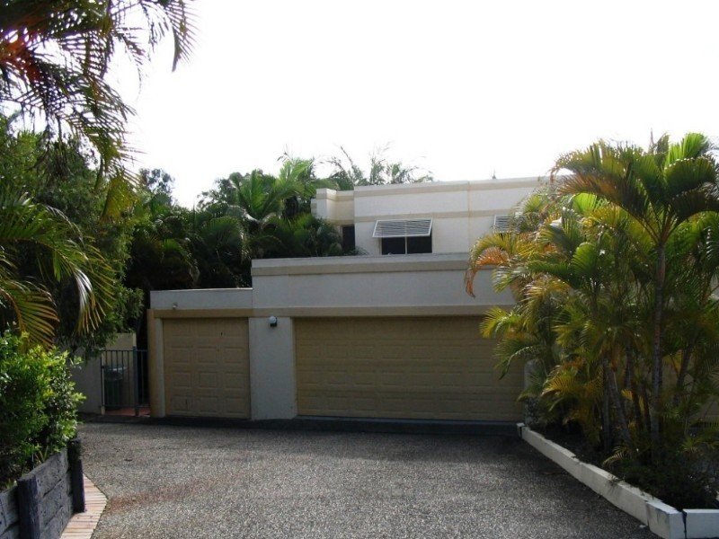 5816 Bayview Walk, Sanctuary Cove QLD 4212