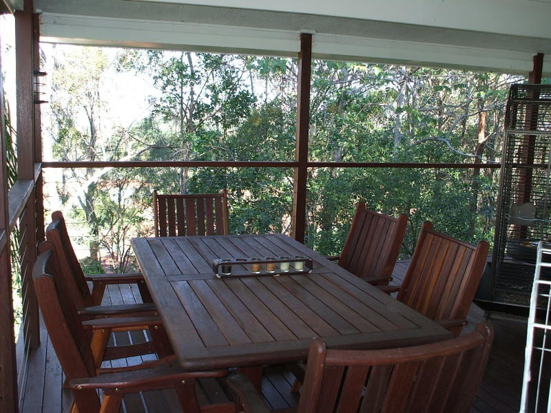 6 The Crescent, Ashmore QLD 4214