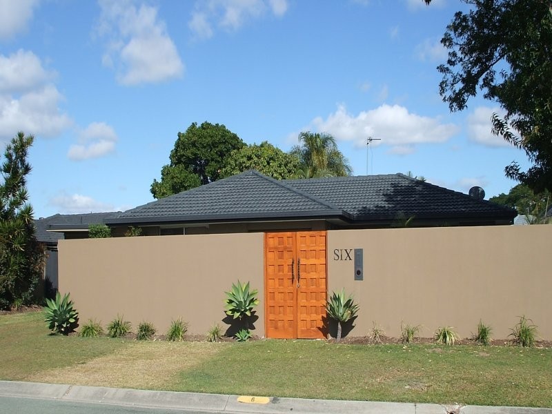 6 Mccleary Street, Sorrento QLD 4217