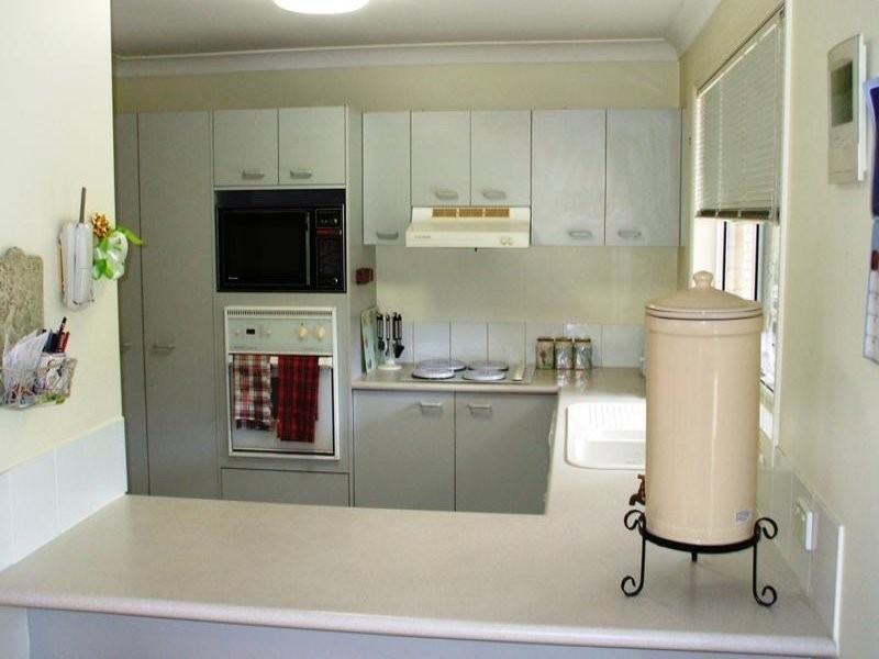 18 Gary Player Crescent, Parkwood QLD 4214