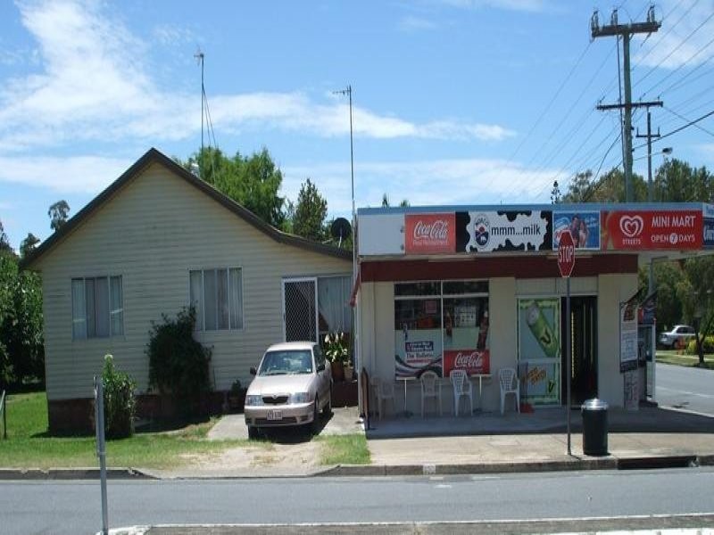 79 Robert Street, Labrador QLD 4215