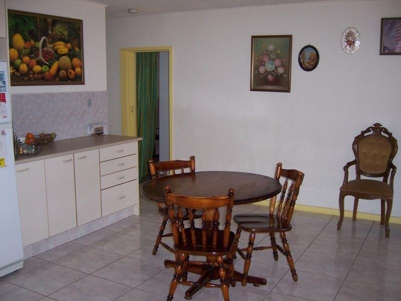 42 Verona Avenue, Isle Of Capri QLD 4217