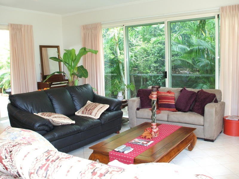 21 Abby Crescent, Ashmore QLD 4214