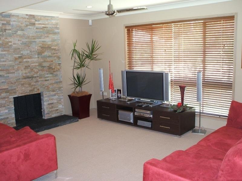 18 Ben Hogan Crescent, Parkwood QLD 4214