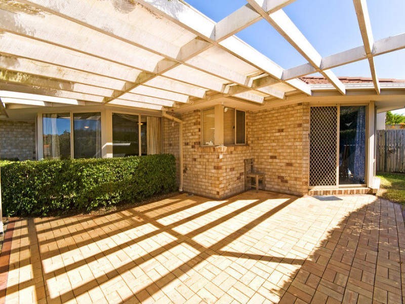 35 Crestwood Drive, Molendinar QLD 4214