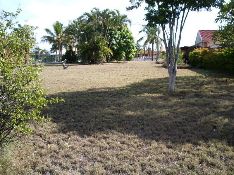 2a Mercedes Place, Bundall QLD 4217