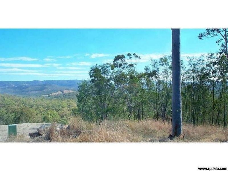 52 Tara Vista Boulevard, Highland Park QLD 4211