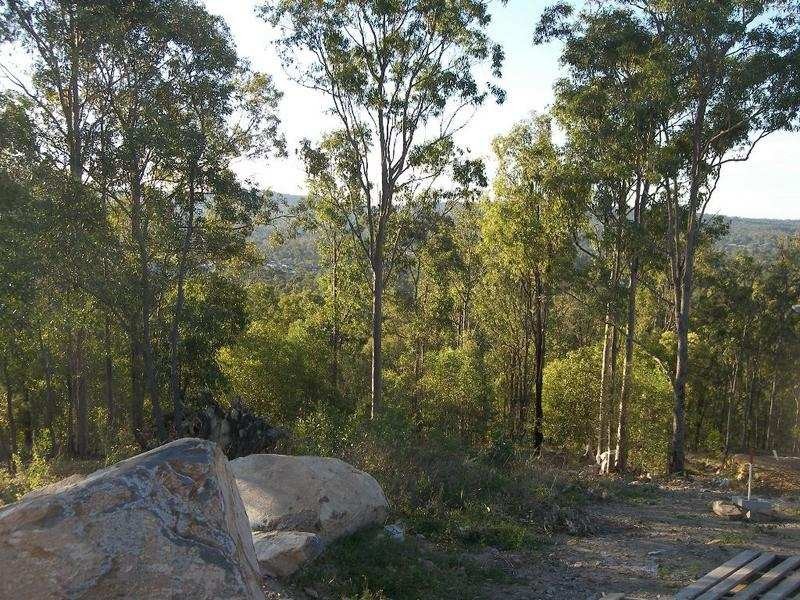 52 Tara Vista Boulevard, Highland Park QLD 4211