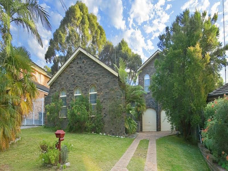 3 Rialto Place, Heathcote NSW 2233