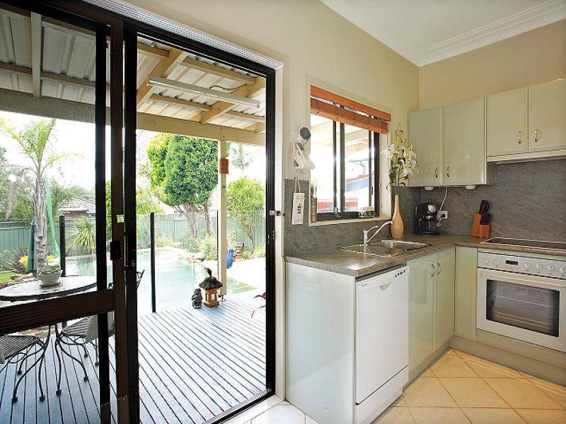 25A Bullecourt Avenue, Engadine NSW 2233