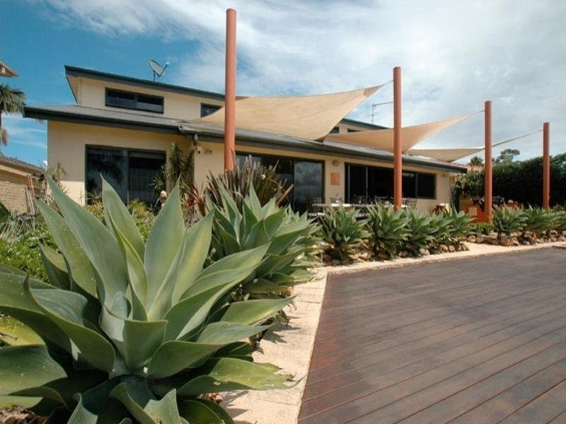 33 Nautilus Crescent, St Huberts Island NSW 2257