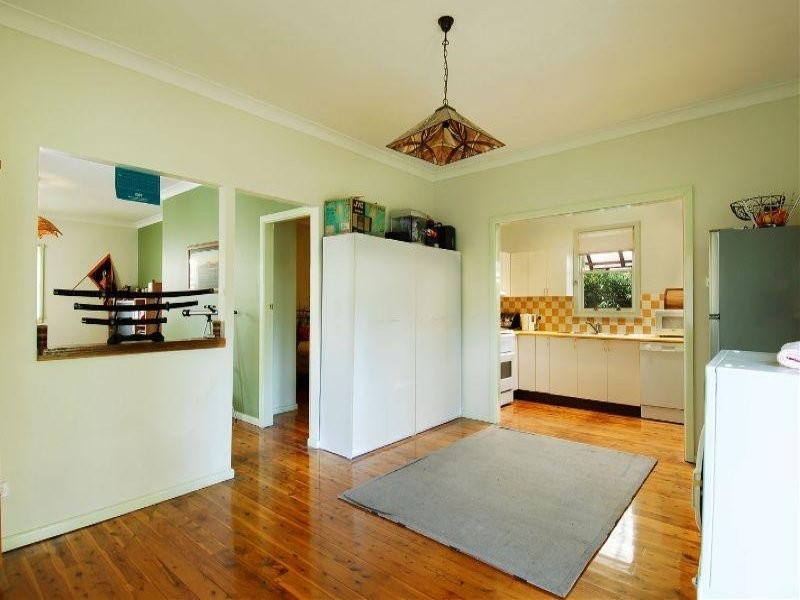 8 Bourke Road, Ettalong Beach NSW 2257