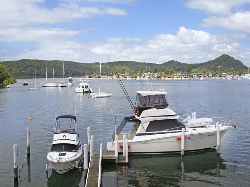 114 Daley Avenue, Daleys Point NSW 2257