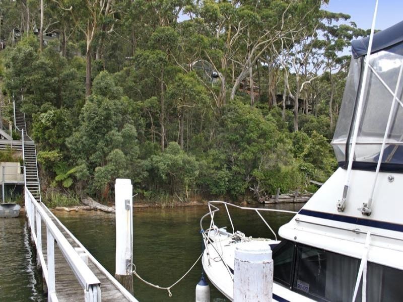 114 Daley Avenue, Daleys Point NSW 2257