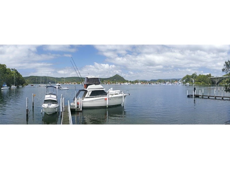 114 Daley Avenue, Daleys Point NSW 2257