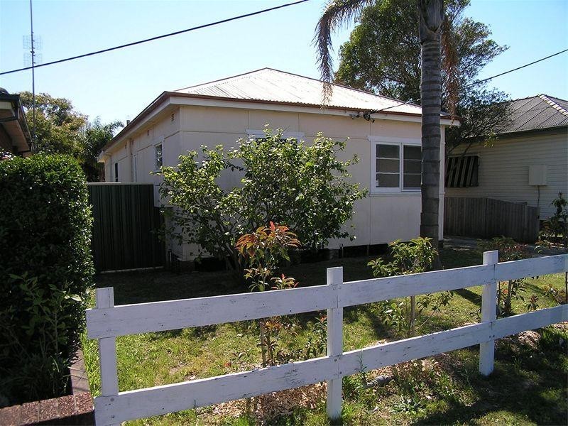 39 Wellington Street, Umina Beach NSW 2257