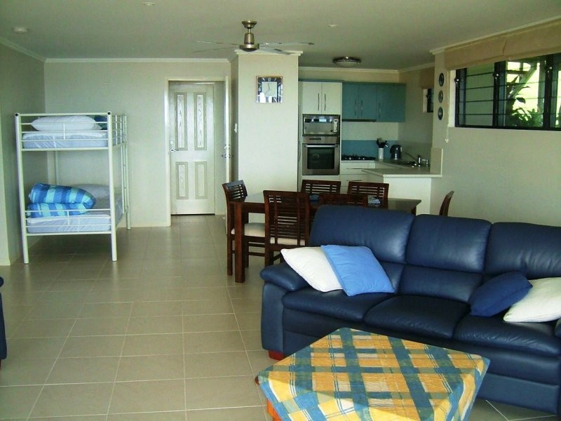 9 Cassidae Crescent, Tangalooma QLD 4025