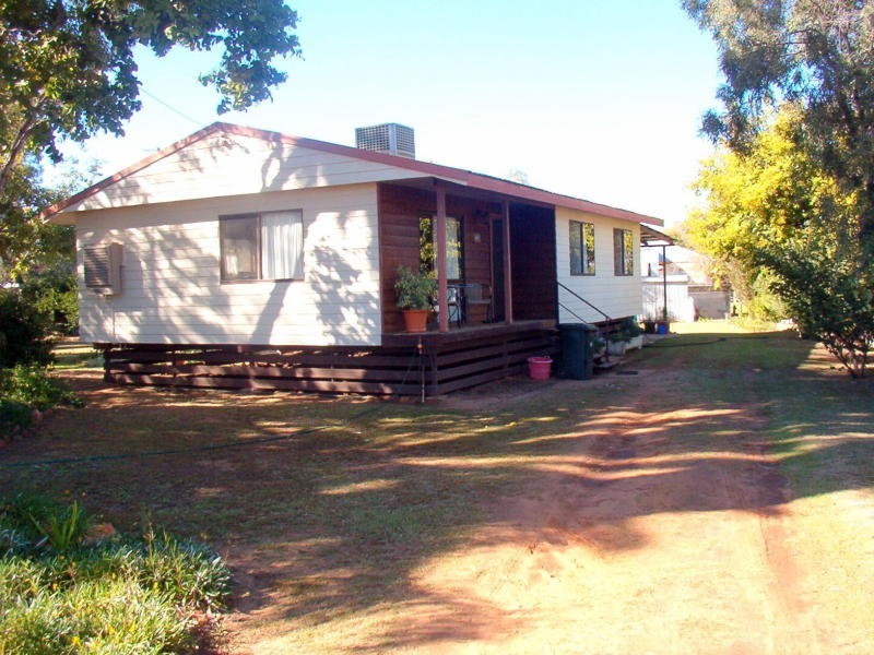 158 Edward, Charleville QLD 4470