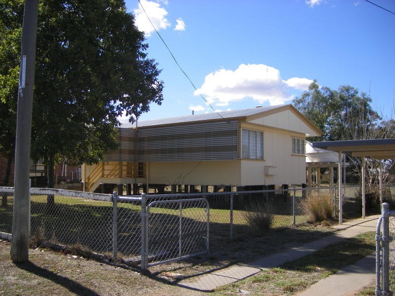 12 Isabella Street, Mitchell QLD 4465