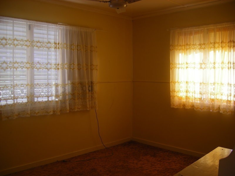 12 Isabella Street, Mitchell QLD 4465