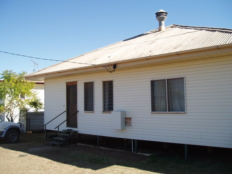 101 Watson Street, Charleville QLD 4470