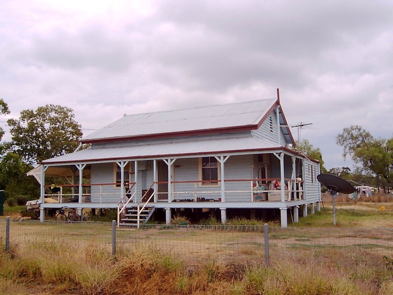 13 Sheffield Street, Mitchell QLD 4465