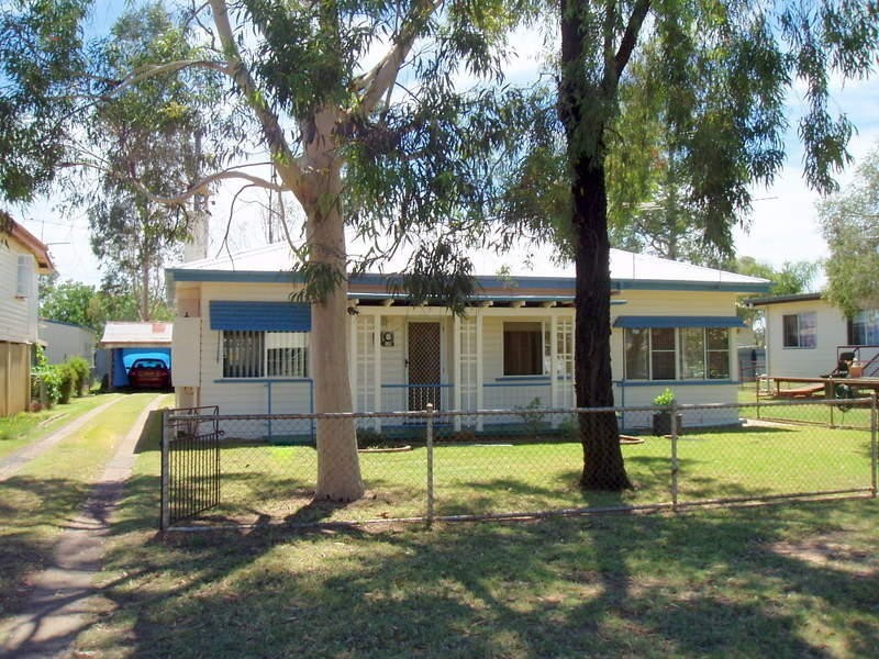 11 Burke St, Charleville QLD 4470