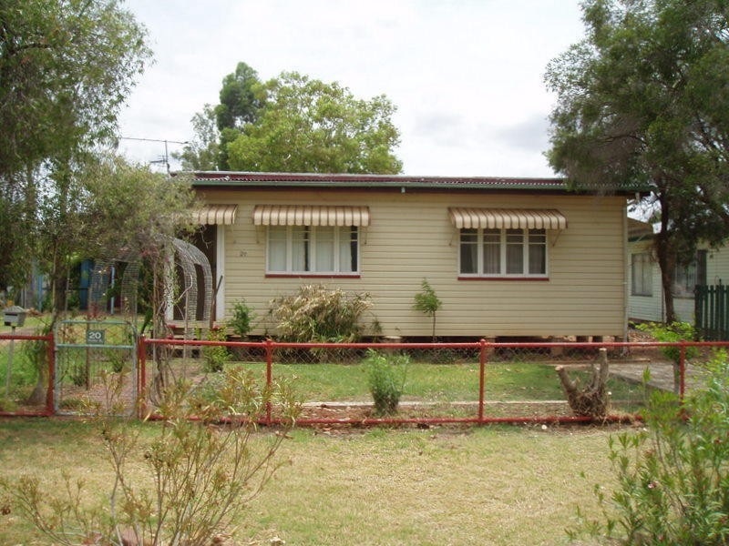 20 Hunter St, Charleville QLD 4470