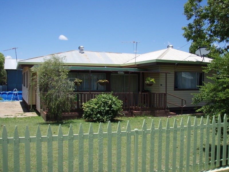 6 Edward, Charleville QLD 4470