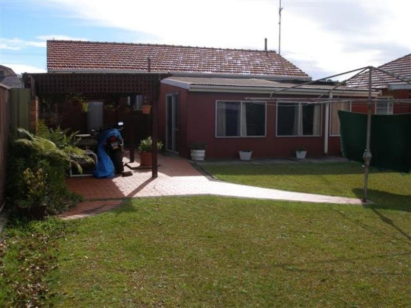 29 Balfour  St, Fairy Meadow NSW 2519