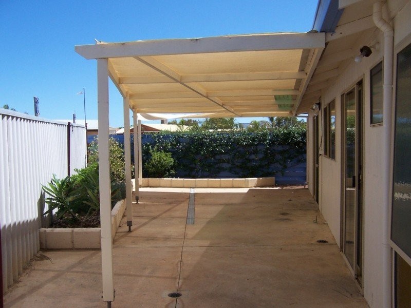 24 Batavia Circle, Kalbarri WA 6536