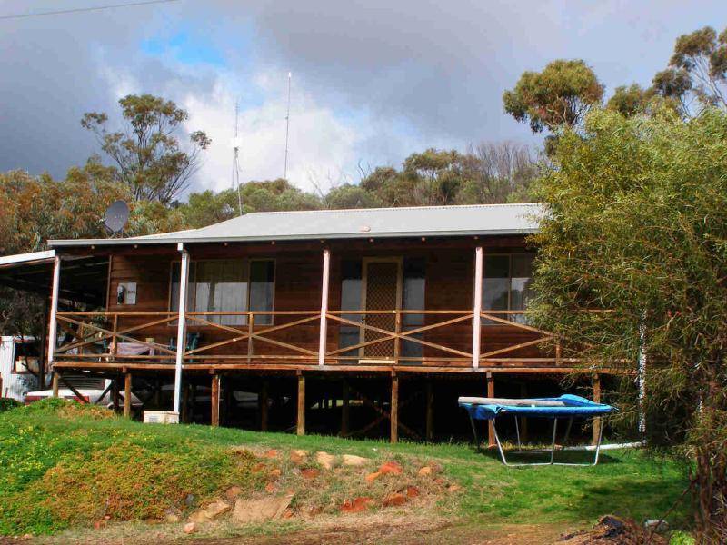 13 Hamersley Street, Toodyay WA 6566