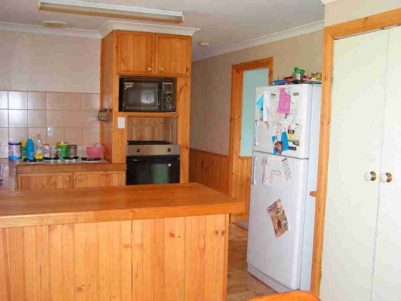 13 Hamersley Street, Toodyay WA 6566