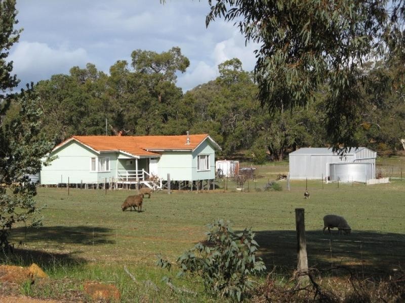 661 Coondle West Road, Toodyay WA 6566