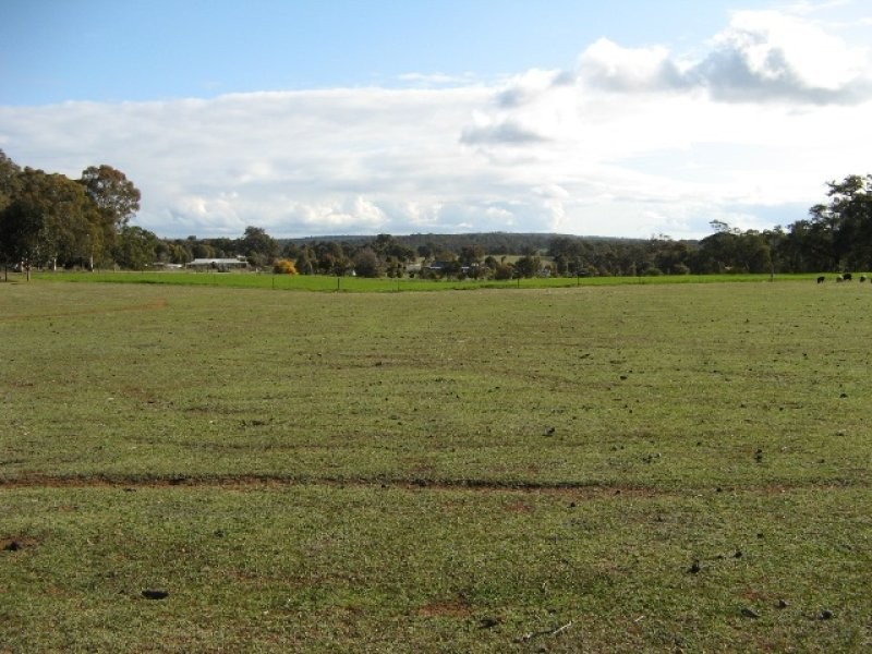 661 Coondle West Road, Toodyay WA 6566
