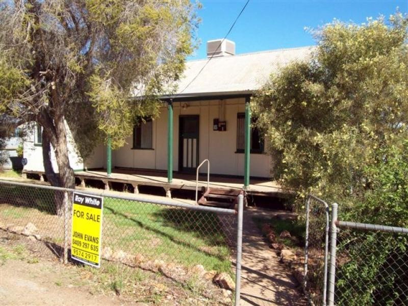 74 Altair Street, Southern Cross WA 6426