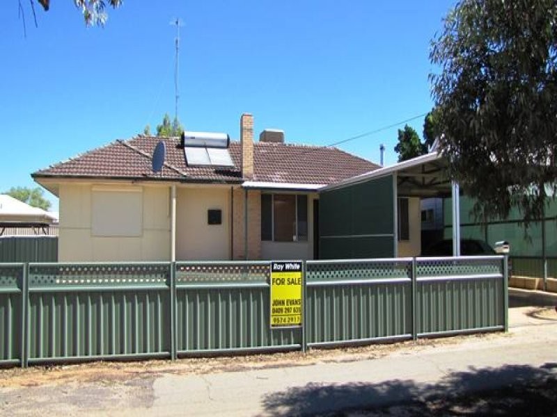 17 Pioneers Road, Merredin WA 6415