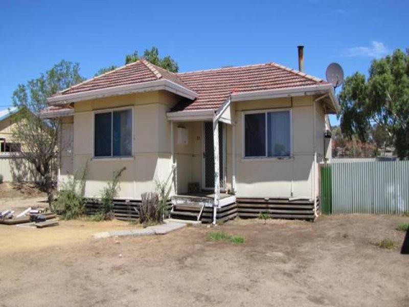 23 Pollock Avenue, Merredin WA 6415