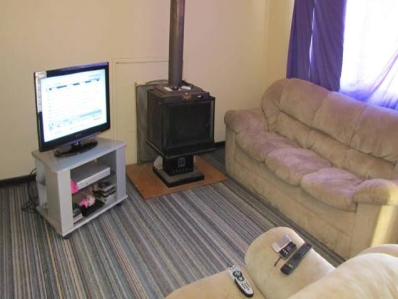 23 Pollock Avenue, Merredin WA 6415