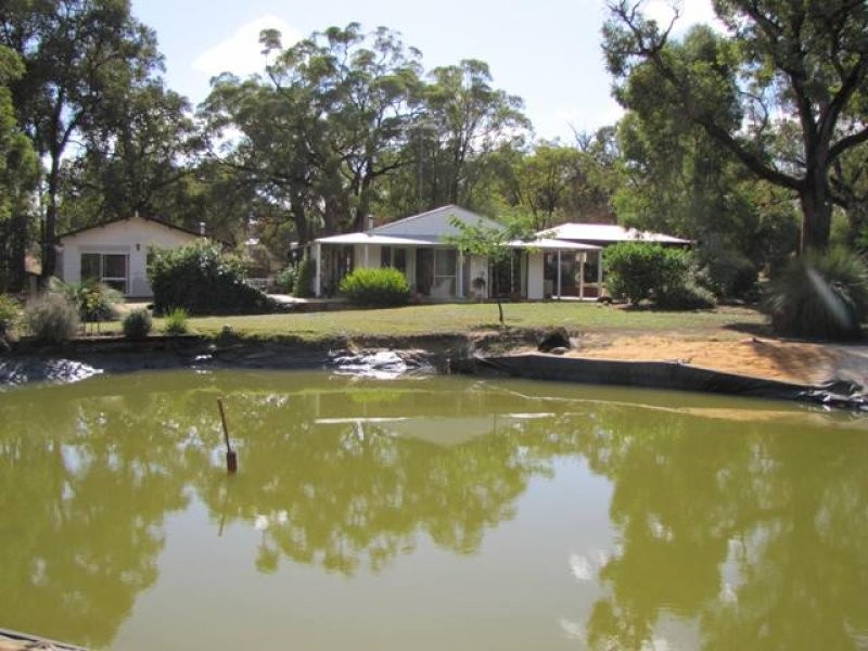 19 Howard Road, Toodyay WA 6566