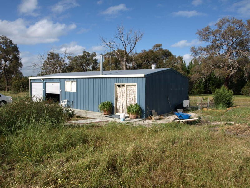 73 Redcourte, Bakers Hill WA 6562