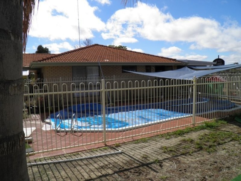 3 Griffiths Street, Dowerin WA 6461