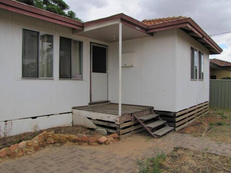 18 Boyd Street, Merredin WA 6415