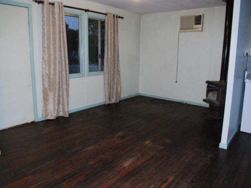 18 Boyd Street, Merredin WA 6415