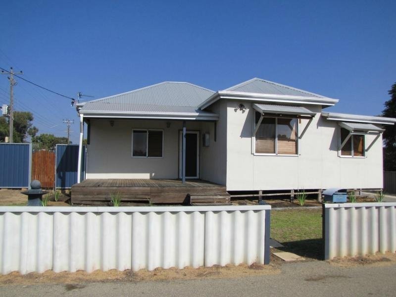 31 Cunningham Street, Merredin, Merredin WA 6415