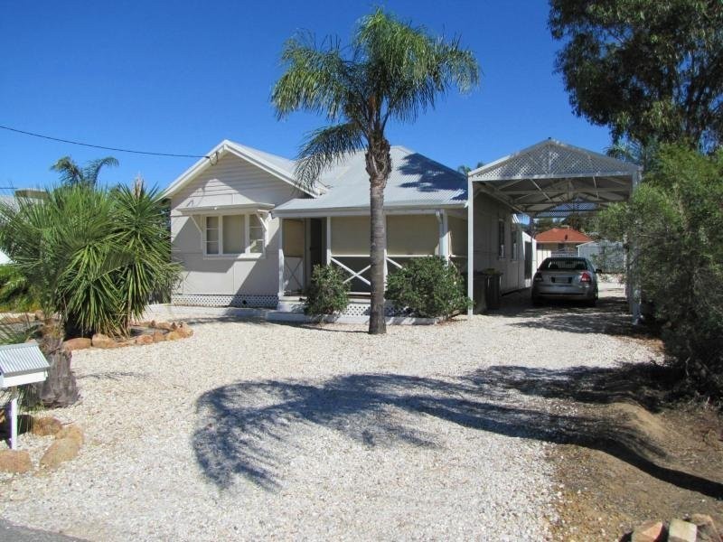 85 Endersbee Street, Merredin, Merredin WA 6415